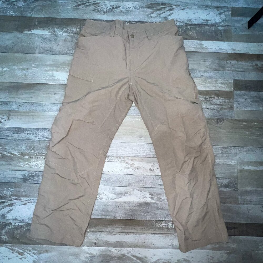 The North Face Men's Khaki Chinos